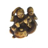 Small 19th Century Japanese carved ivory netsuke Condition: