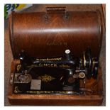 Oak cased Singer sewing machine Condition: