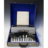 Cased Royal Standard Capella piano accordion Condition: