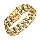 18ct gold bracelet of two row curb links and interlocking textured figure of eight links, 19cm long,