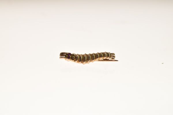 Irvin Caterpillar Club gold pin in the form of a silkworm having two ruby eyes, the reverse - Image 2 of 4