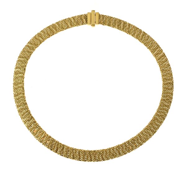 9ct gold mesh collar, 44.5cm long, 30g gross Condition: 11mm approx wide, no obvious signs of damage