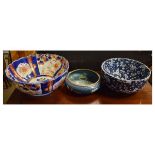 Japanese Imari bowl of lobed design, together with a cloisonné circular dish having four character