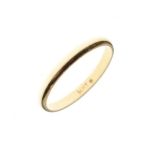 Wedding band, the shank stamped 14kt, size Q½, 1.6g approx Condition: