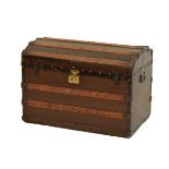 Late Victorian dome top canvas trunk with wooden ribs Condition: