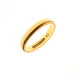 22ct gold wedding band, size N, 3.5g approx Condition: