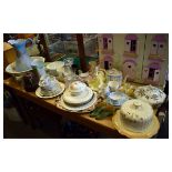Assorted ceramics and glass to include: a Crown Devon wash bowl, jug and chamber pot, assorted