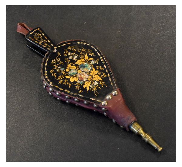 Pair of Victorian black lacquered papier-mâché bellows with mother-of-pearl flowerhead and gilt