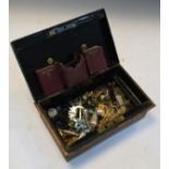 Quantity of costume jewellery, interesting miscellanea etc Condition: