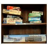 Selection of boxed scale models to include: Revell B-17 Freddy Flying Fortress Aircraft, other model