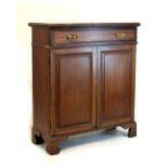 Early 20th Century mahogany side cabinet fitted long single drawer over panelled cupboard doors