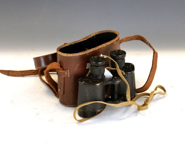 Pair of World War II military binoculars Bino Prism No.MkII Condition: