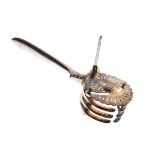 Early 20th Century silver plated lemon squeezer Condition: