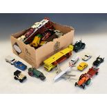 Quantity of various die-cast model cars and other vehicles Condition: