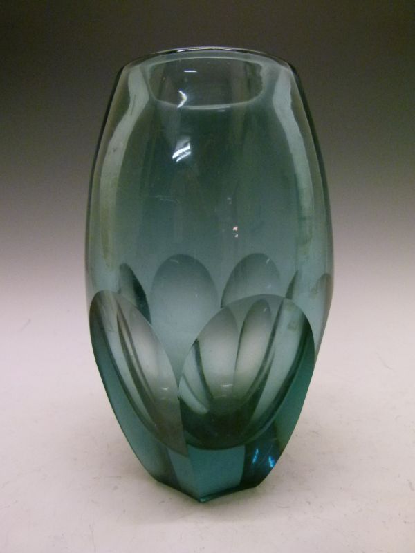 Keith Murray green cut glass ovoid vase, probably for Stevens & Williams, the hexagonal lower half - Image 4 of 6