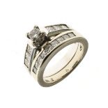 Princess cut diamond ring, the white mount stamped '14k', the central stone measuring