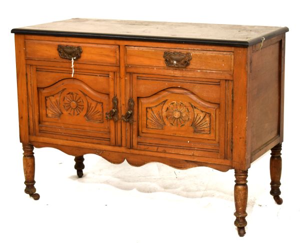 Marble top washstand Condition: