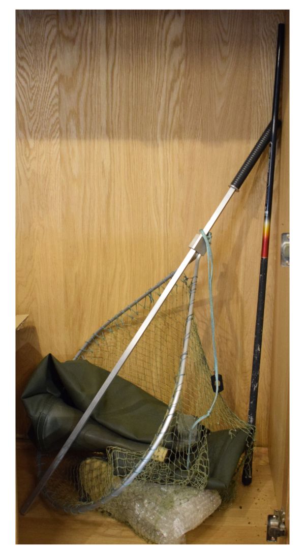 Fishing - Quantity of fishing accessories, landing net, etc Condition: