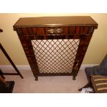 A fine quality Regency side cabinet on f