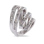 18kt white gold ring peso 21 gr.