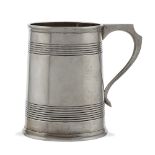 Silver and vermeil silver mug Edimburgh, 1921 peso 275 gr.