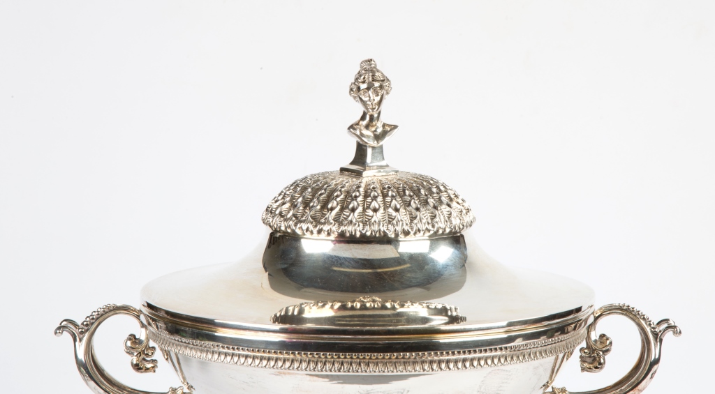 Carlo Mario Camusso, Peru, Sterling Silver Figural Covered Compote. 73 ozt . Ht. 17" W 14". Online - Image 2 of 4