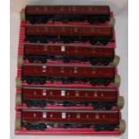 HORNBY DUBLO 6 x 4075 BR Maroon Passenger Brake Vans - 4 x Mint Boxed and 2 x Excellent Boxed.