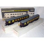 WRENN W3006/7 Brown and Cream 'Brighton Belle' Power and Dummy Cars with Brown Tables. Missing