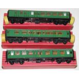 HORNBY DUBLO 3 x BR(S) Green Mk 1 Coaches -2 x 4054 1st/2nd both with first small signs of crazing -