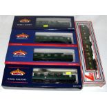 BACHMANN x 4 and a LIMA BR(S) Green Mk 1 Coaches - Bachmann Nos 39-053D/153B/228B and 253 - Mint