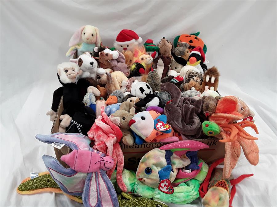 Back large quantity of Ty Beanie Babies.
