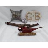 Various vintage vehicle items to include a GB AA badge, a Bedford and another together with a