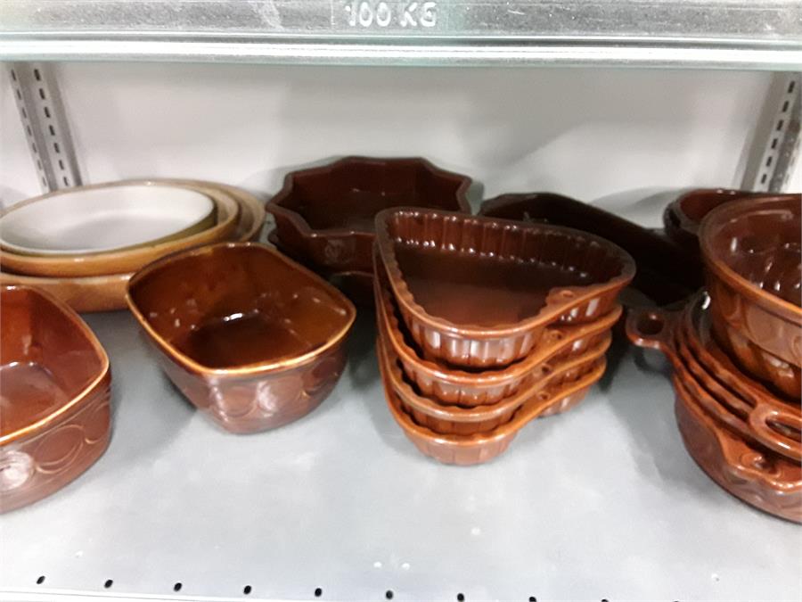 A quantity of oven ware in brown glaze. - Image 2 of 3