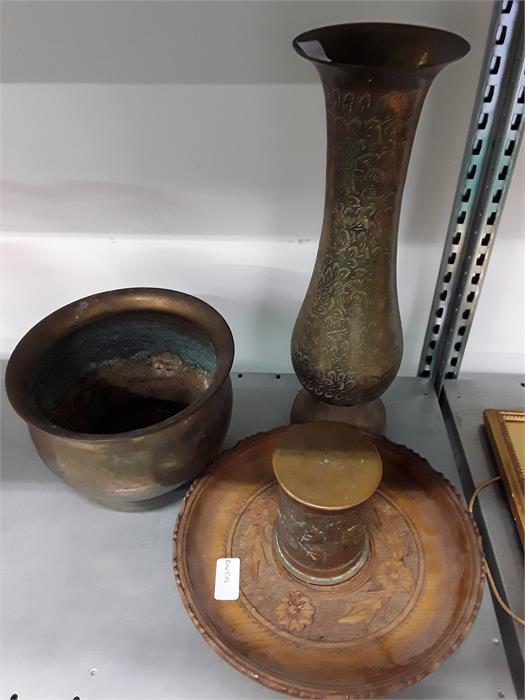 A piece of WWI 1917 brass trench art box with other brass and metalware.