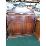 A chiffonier in mahogany with double cupboard under and single drawer above.