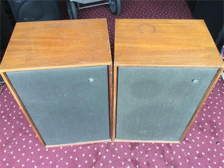 Goodmans Magnum K Loudspeakers. A great pair of 4/8 ohm speakers here from the 1960's. Restoration