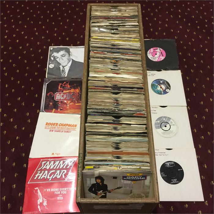 Box Of Rock Related 7” Vinyl 45rpm Singles. Ex Dj’s collection consisting of artists Rainbow - - Image 3 of 3