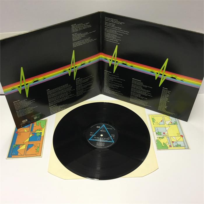 Pink Floyd LP 33rpm Vinyl Record. Here we have a great copy of ‘Dark Side Of The Moon’ on Harvest - Image 2 of 2