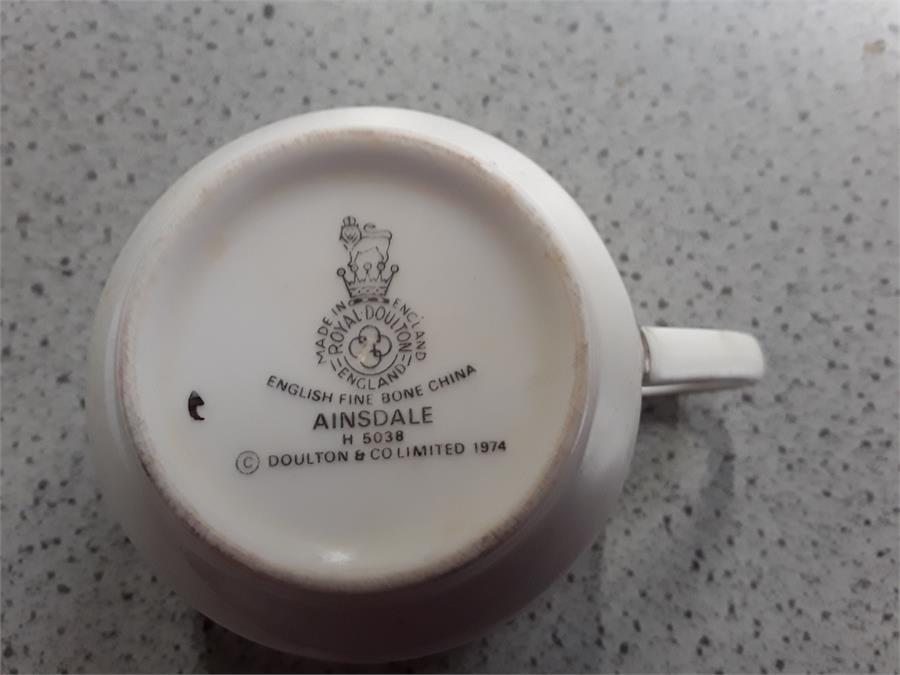 The residue of a Royal Doulton Ainsdale tea/ dinner service . - Image 2 of 2