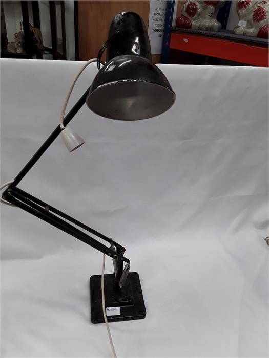 An anglepoise lamp.