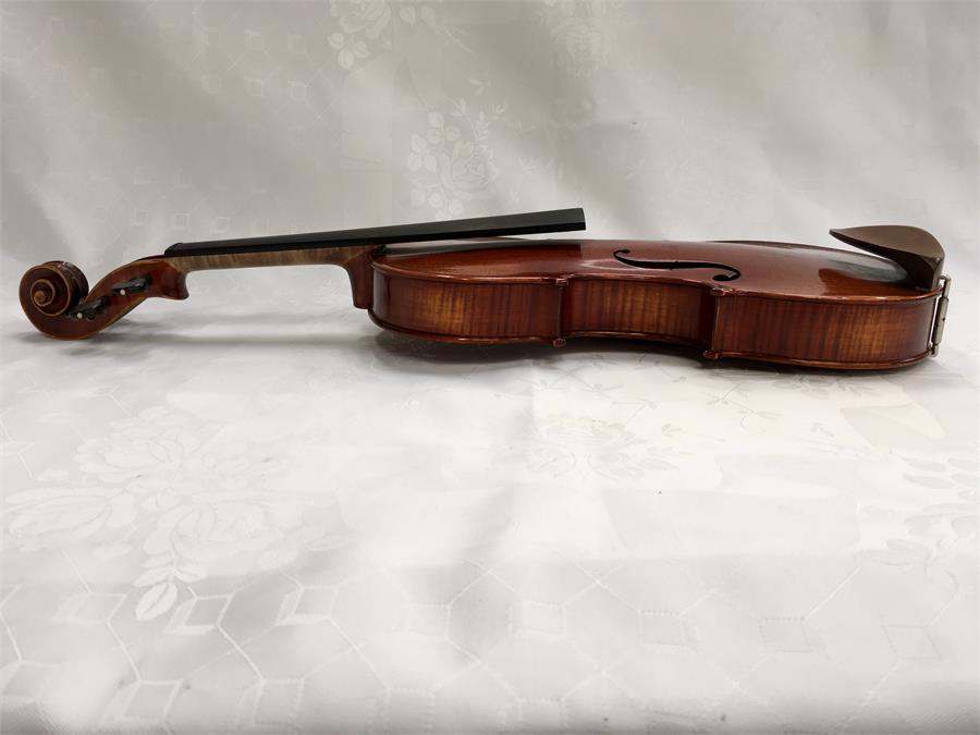A del Gliga Cristian 2006 02 65 violin, condition as found. Together with an A. Eastman bow. - Image 10 of 11