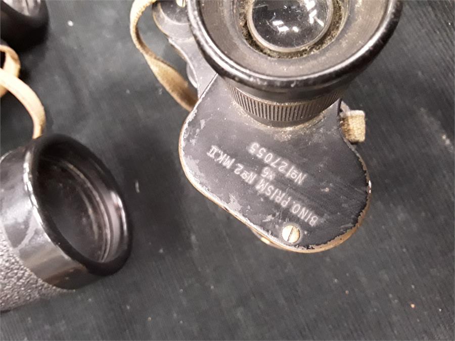 Four pairs of binoculars with two Staffordshire flat back dogs. - Image 5 of 7