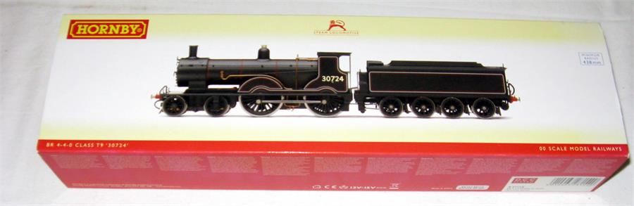 HORNBY R2712X BR Black Class T9 4-4-0 # 30724 with wide Cab and 4 axle water Cart Tender.- DCC