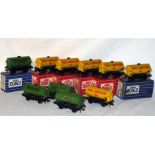 HORNBY DUBLO 10 x 4678/D1 SHELL Lubricating Oil and D1 POWER Tankers - 4678 Open Brake Gear 1 x Near