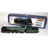 HORNBY and BACHMANN - 2 x Locomotives - Hornby R2204 BR Green rebuilt Merchant Navy 4-6-2 'Bibby