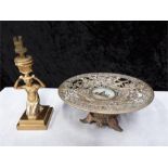 Bronze lamp with a cast french brass tazza