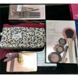 No7 items pure glamour set, pencil collection, a mini eyeshadow palette together with a joules