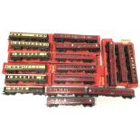 Quantity of Triang Passenger Coaches: 3 x brown/cream; 2 x Pullman; 11 x maroon. Appear F-G,