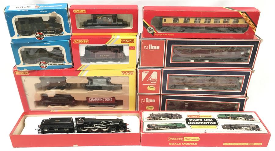 Five Hornby and Airfix locomotives: R2670 Railroad Train Pack; R3297X LMS 0-6-0T Class 3F '16440';