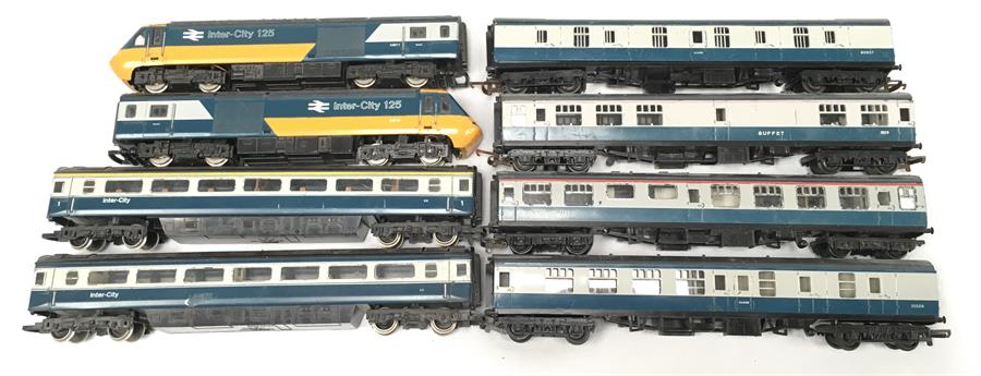 Hornby Inter City 125 DMU, together with: 2 x Hornby and 3 x Triang Inter City coaches: 1 x Triang